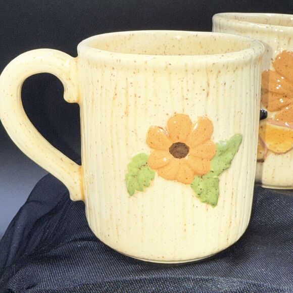 Butterfly Flower Mug Coffee Cup Speckled Auburn Clay Barn Vintage 1970s Set of 6 - Picture 3 of 10